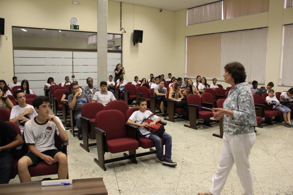 Imagem 2 da notícia: Mesa Redonda e atividade sobre Sistema Eleitoral marcam semana da Escola do Legislativo