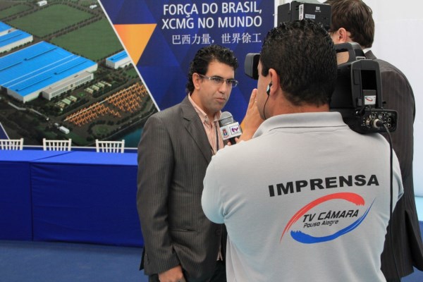 Imagem 4 da notícia: Vereadores participam da inauguração da XCMG de Pouso Alegre