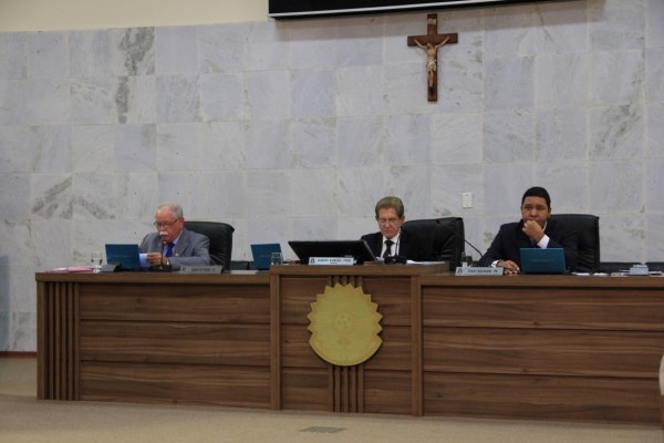 Imagem 1 da notícia: Câmara aprova projetos que beneficiam companhia de Ballet e futebol americano de Pouso Alegre
