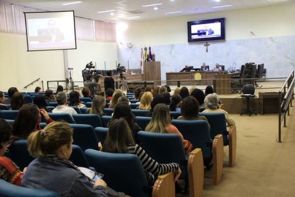 Imagem 4 da notícia: Comissão de Educação realiza reunião de lançamento do PME