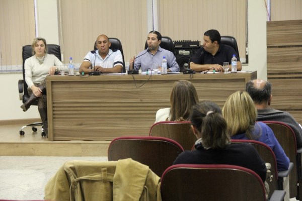 Imagem 1 da notícia: CECEL debate Educação Alimentar na Câmara Municipal