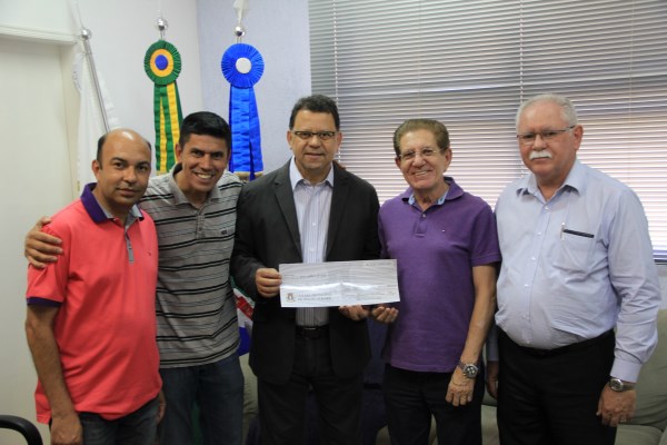 Imagem 1 da notícia: Gestão eficiente: Câmara devolve mais R$ 500 mil para o Executivo