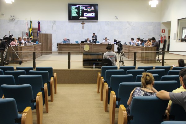 Imagem 1 da notícia: Câmara aprova Projeto que visa melhoria no trânsito da cidade
