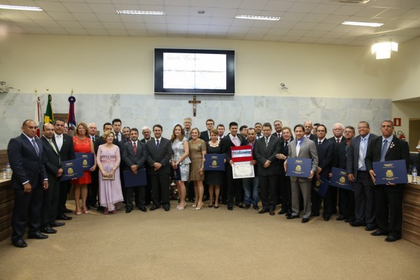 Imagem 1 da notícia: 18 personalidades recebem o Título de Cidadão Pouso-Alegrense