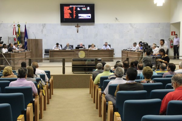 Imagem 1 da notícia: Com grande participação popular, Comissão de Ordem Social debate questão da água