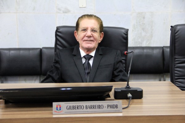 Imagem 1 da notícia: Presidente Gilberto Barreiro inicia trabalhos no Legislativo