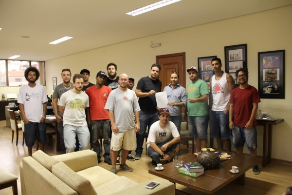 Imagem 1 da notícia: Câmara de portas abertas para movimentos populares