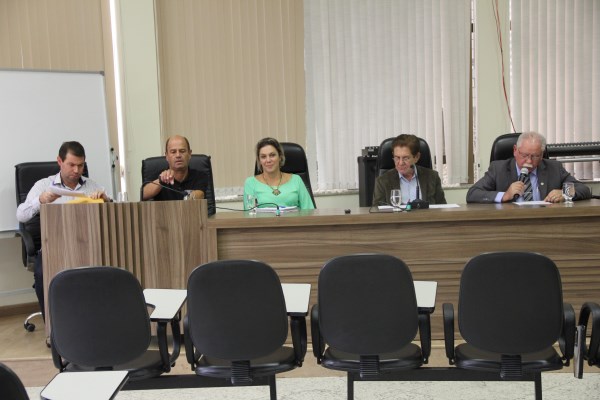 Imagem 1 da notícia: CPI dos médicos realiza oitivas e se prepara para etapa final