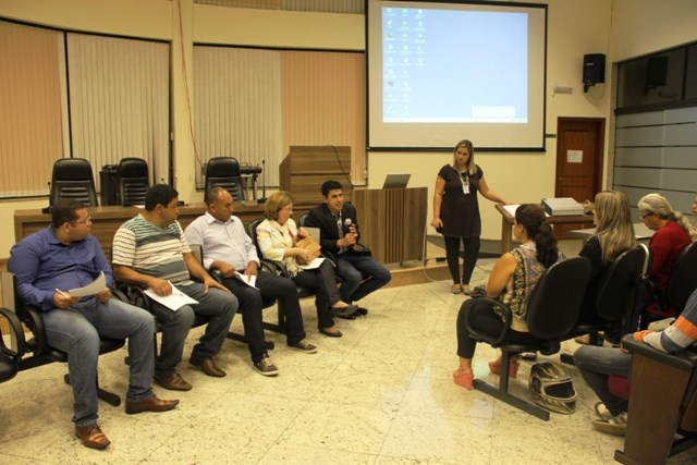 Imagem 1 da notícia: Comissão de Proteção Animal recebe protetores para reunião