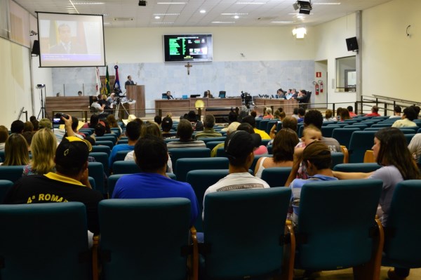 Imagem 1 da notícia: Câmara aprova Projeto que permite acompanhantes em viagens de trabalho dos funcionários deficientes