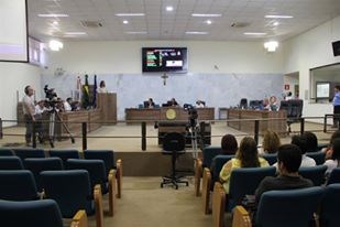 Imagem 1 da notícia: Câmara aprova regularização do horário de funcionamento das farmácias