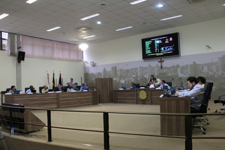 Imagem 1 da notícia: Para facilitar participação popular, sessões começarão às 18h
