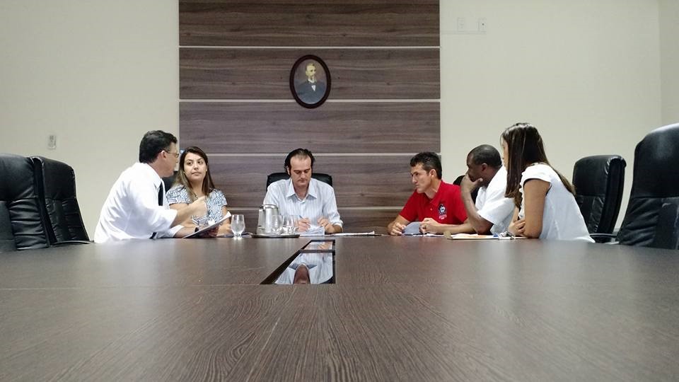Imagem 1 da notícia: Comissão de Legislação, Justiça e Redação da Câmara se reúne para discutir projetos
