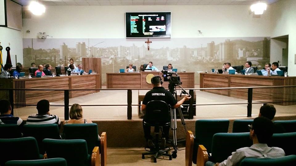 Imagem 1 da notícia: Vereadores aprovam projetos de lei e requerimento em sessão ordinária