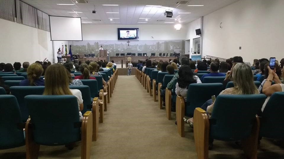 Imagem 1 da notícia: Comissão em defesa da pessoa com deficiência promove encontro de conscientização sobre o autismo