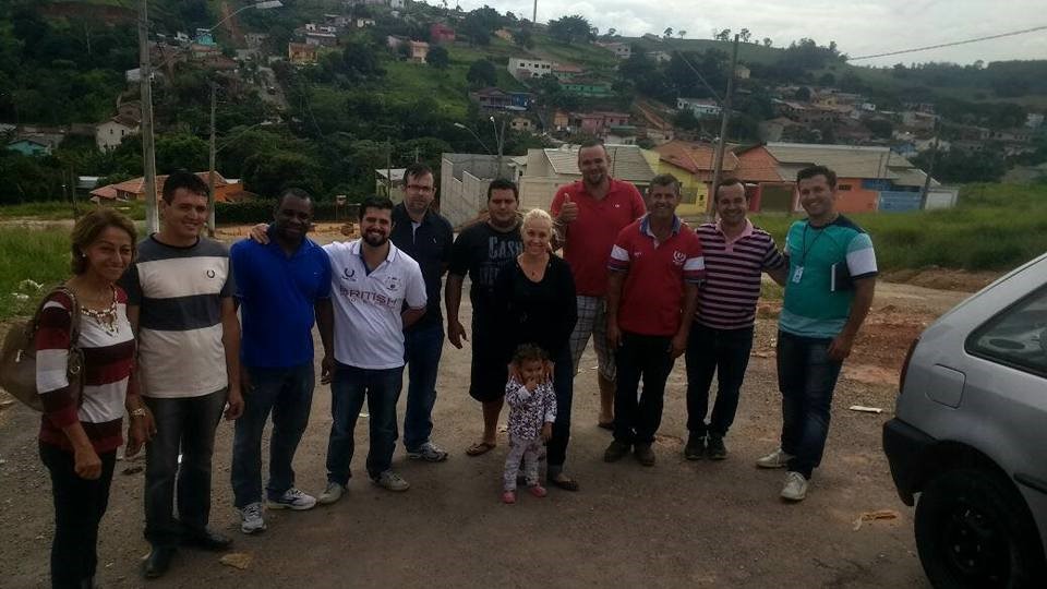Imagem 1 da notícia: Vereadores fazem visita a diversos bairros
