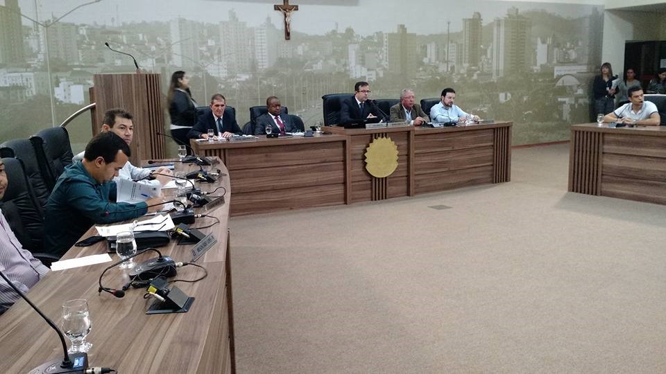 Imagem 1 da notícia: População e vereadores participam de Audiência Pública sobre a Reforma da Previdência