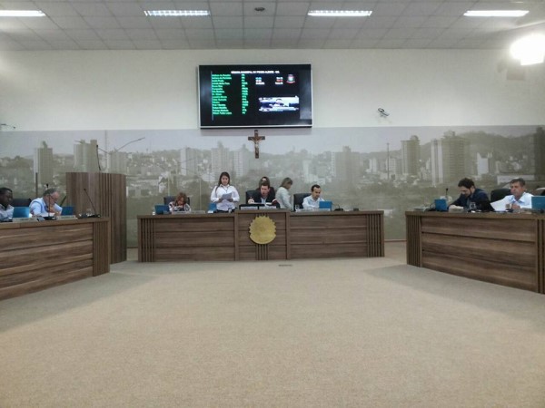 Imagem 1 da notícia: Câmara aprova reajuste salarial para os servidores públicos municipais