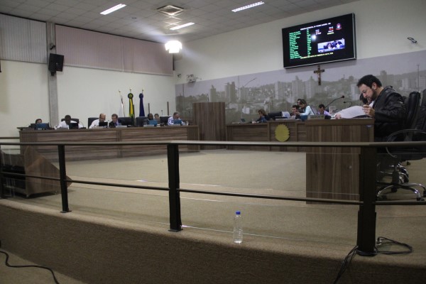 Imagem 1 da notícia: Vereadores aprovam novas regras para Loteadores