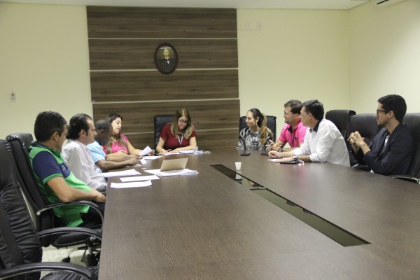 Imagem 1 da notícia: Câmara realiza reunião da Comissão de Legislação, Justiça e Redação