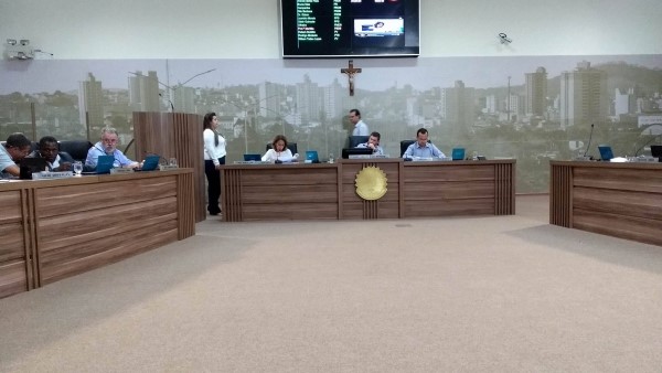 Imagem 1 da notícia: Vereadores colocam Feira das Nações no Calendário Oficial de Eventos da cidade