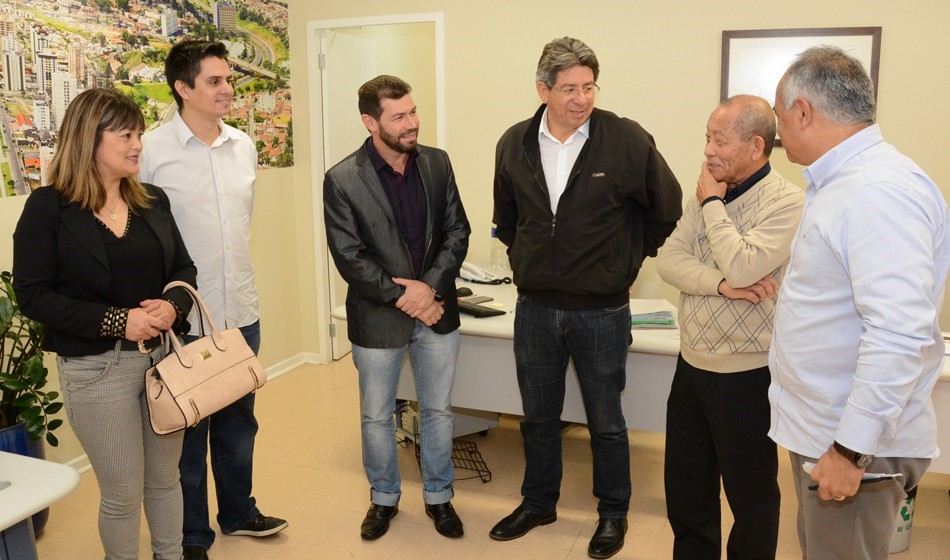 Imagem 1 da notícia: Presidente Adriano da Farmácia visita Câmara Municipal de São José dos Campos