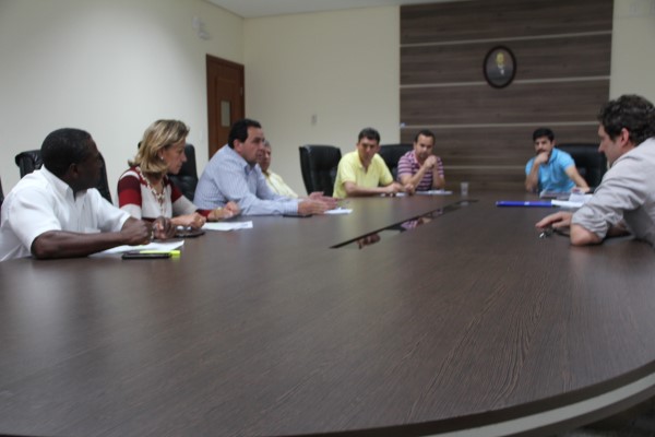 Imagem 1 da notícia: Depois de Audiência Pública, vereadores estudam detalhes da LDO em reunião
