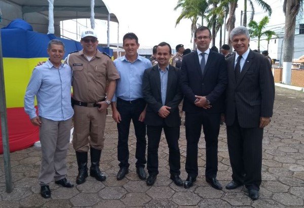 Imagem 1 da notícia: Presidente da Câmara participa da solenidade de troca de comando da Polícia Militar