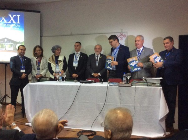 Imagem 1 da notícia: Escola do Legislativo lança "Constituição em Miúdos II" em Encontro Nacional ABEL