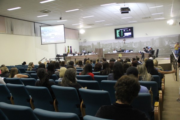 Imagem 1 da notícia: Projetos de interesse dos servidores são votados na Câmara