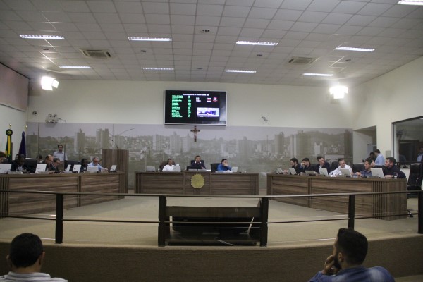 Imagem 1 da notícia: Câmara aprova Projeto que adequa cargos de saúde