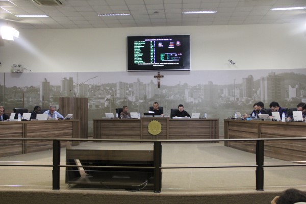 Imagem 1 da notícia: Câmara aprova Projeto referente ao Departamento Financeiro do município