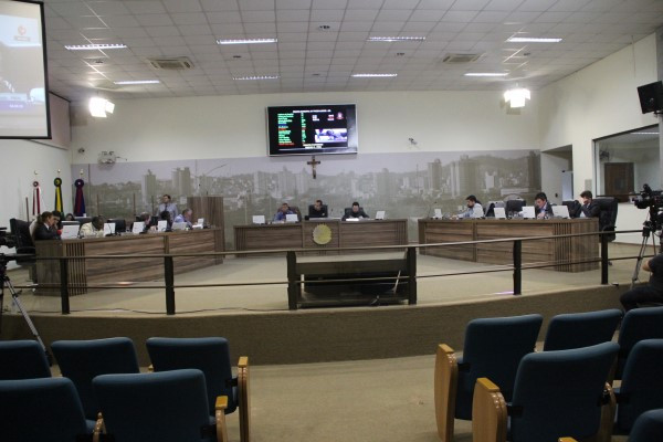 Imagem 1 da notícia: Lei Orçamentária é aprovada em 2ª votação