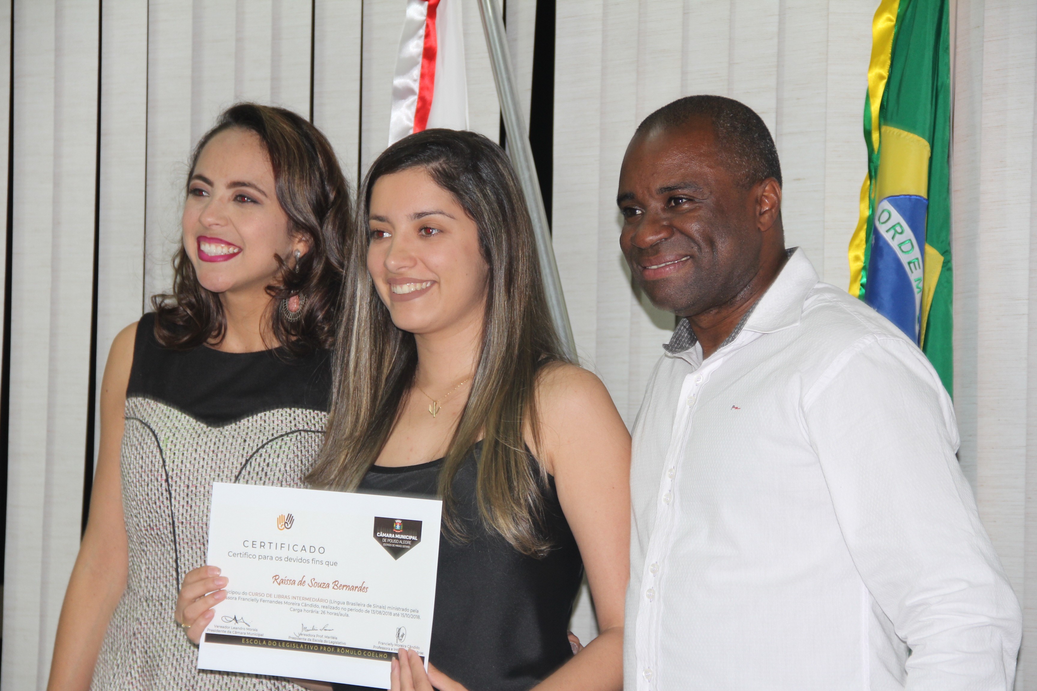 Imagem 1 da notícia: Escola do Legislativo forma primeira turma em nível intermediário de libras