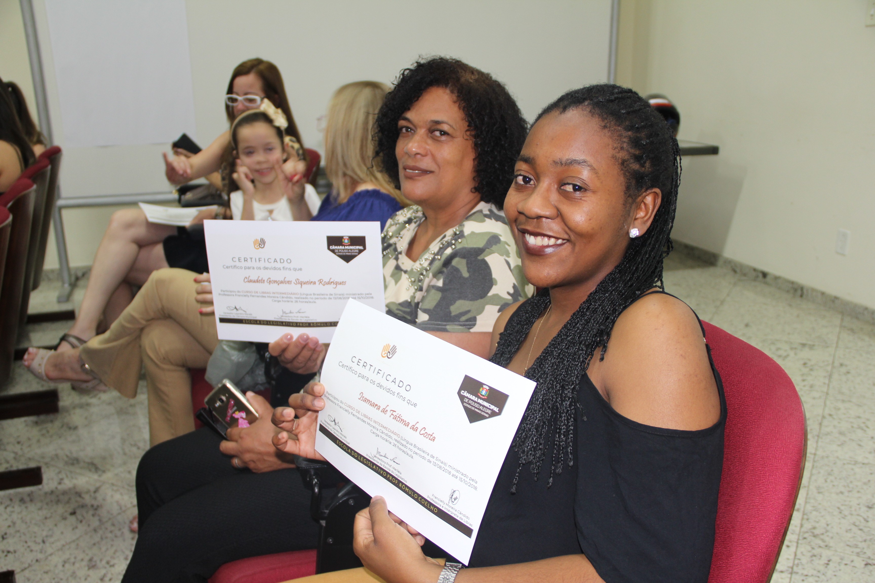 Imagem 10 da notícia: Escola do Legislativo forma primeira turma em nível intermediário de libras