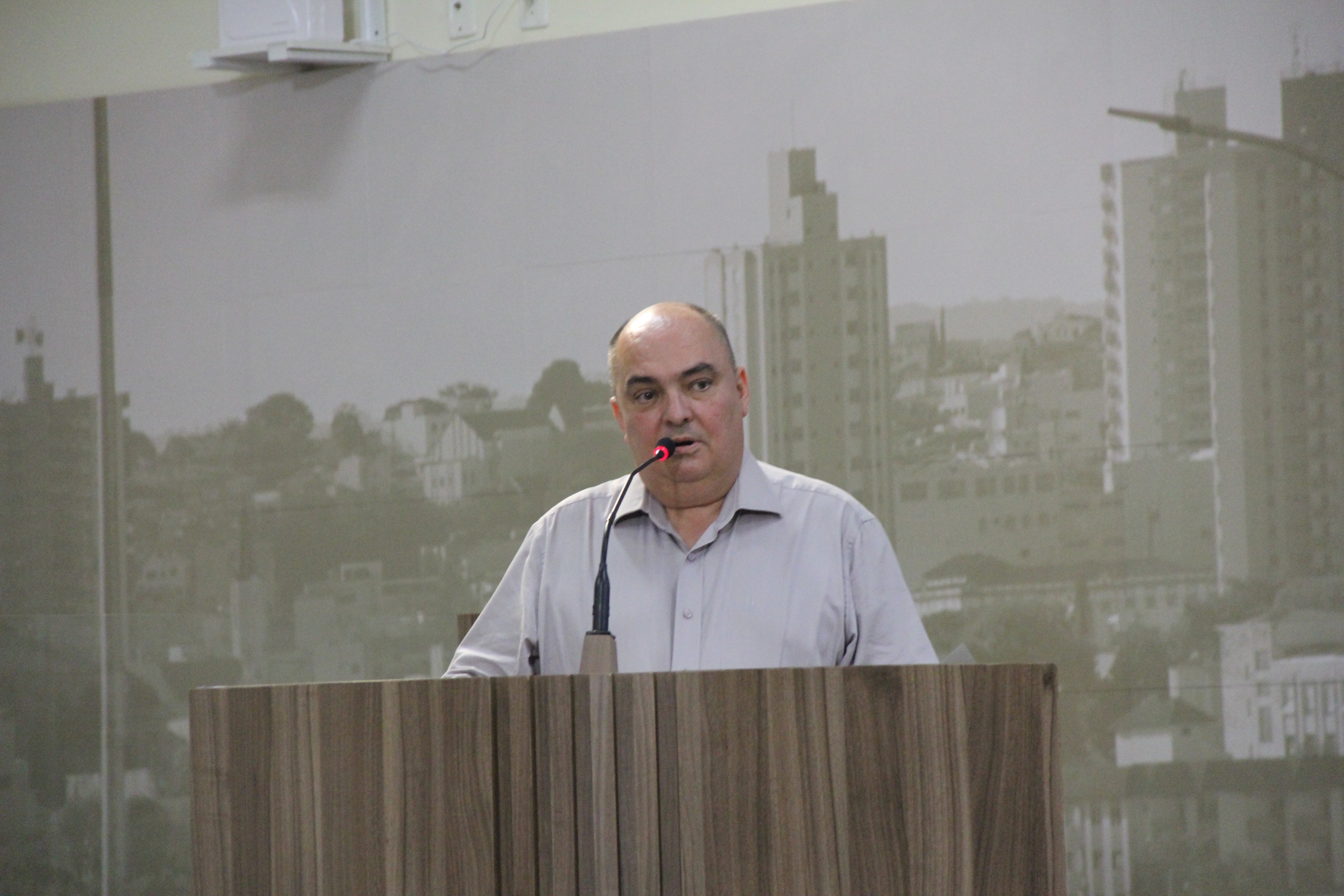 Imagem 1 da notícia: Presidente interventor do Iprem faz uso da Tribuna Livre na Câmara