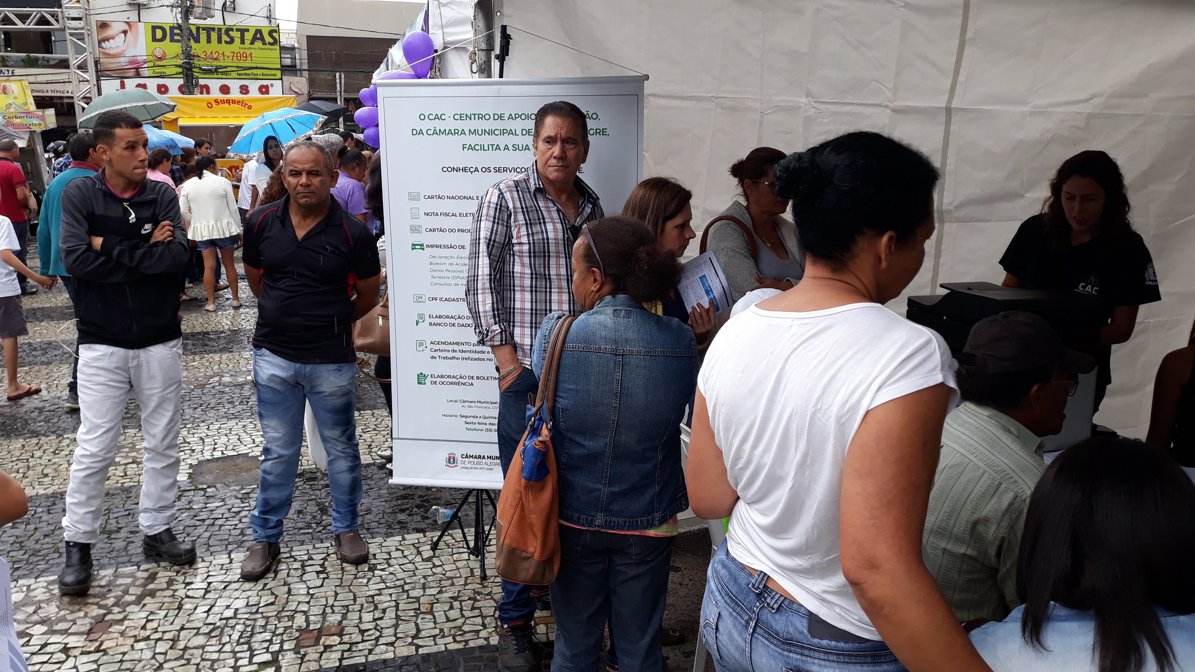 Imagem 1 da notícia: CAC participa de ação no centro da cidade e realiza quase 100 atendimentos