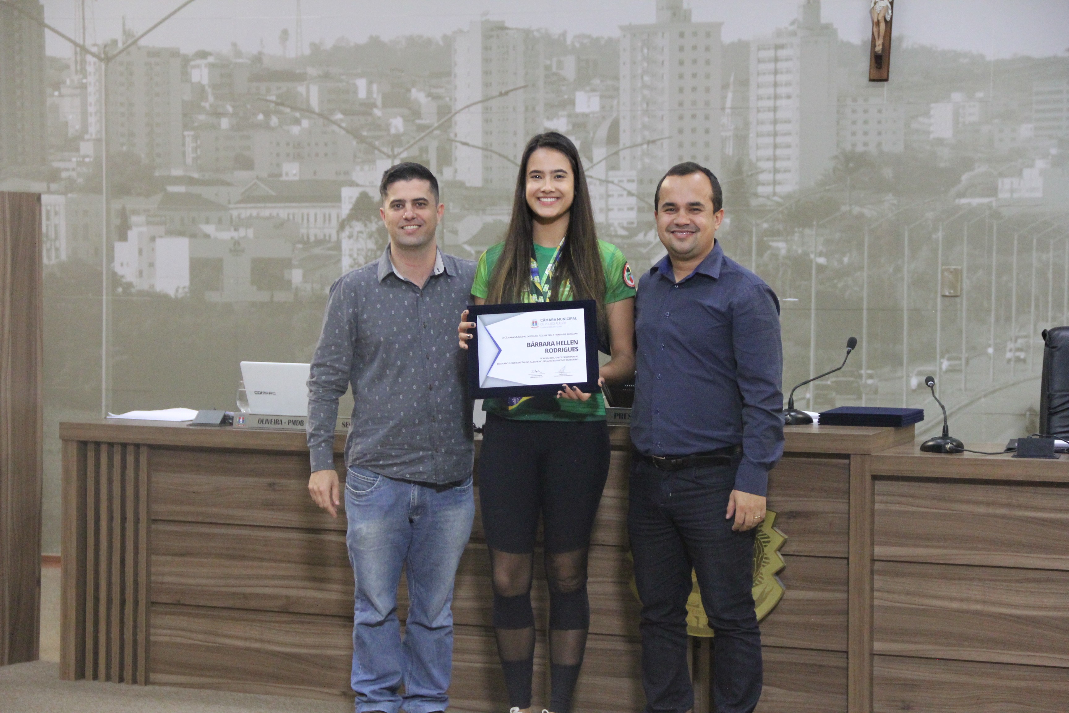 Imagem 1 da notícia: Karatecas recebem homenagem na Câmara