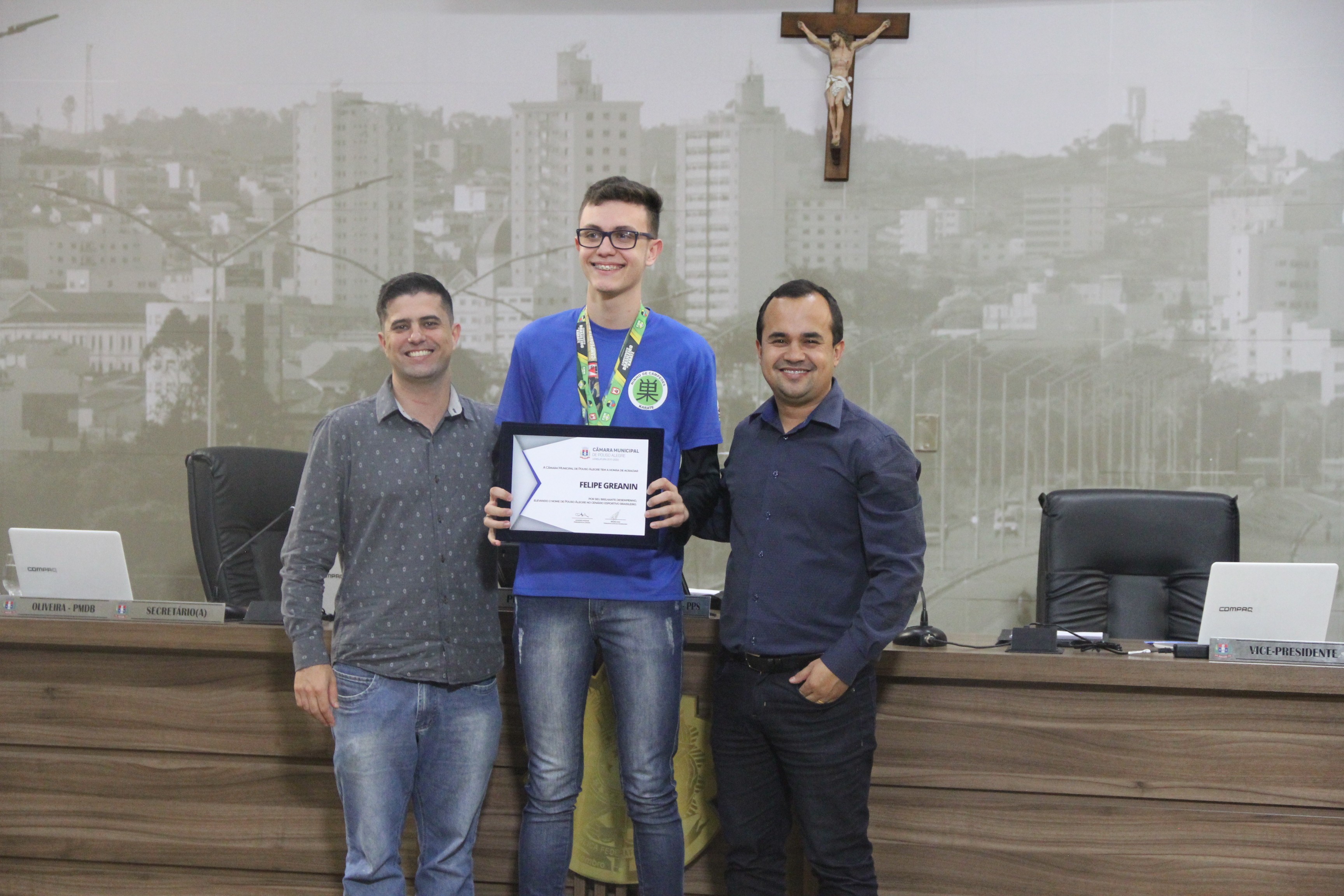 Imagem 5 da notícia: Karatecas recebem homenagem na Câmara