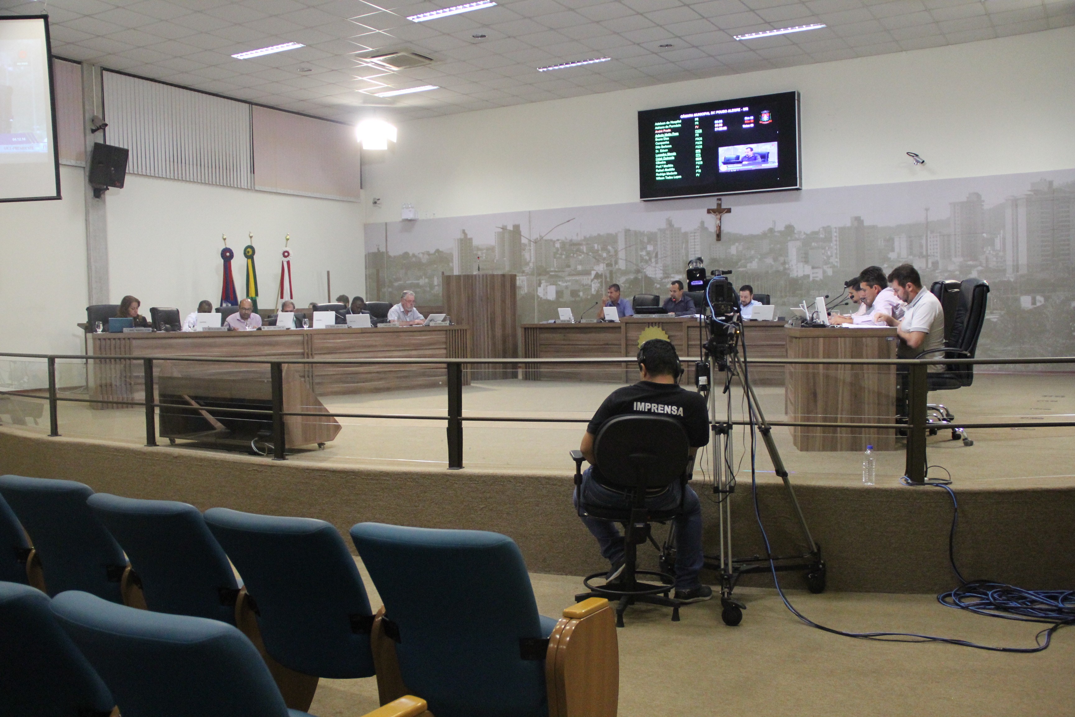 Imagem 2 da notícia: Chapa eleita da OAB recebe homenagem na Câmara