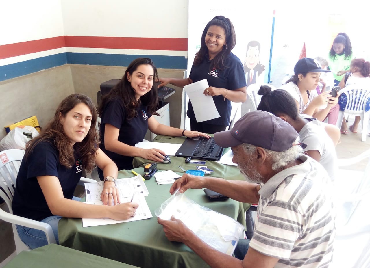Imagem 1 da notícia: CAC itinerante realiza atendimento no Cidade Jardim
