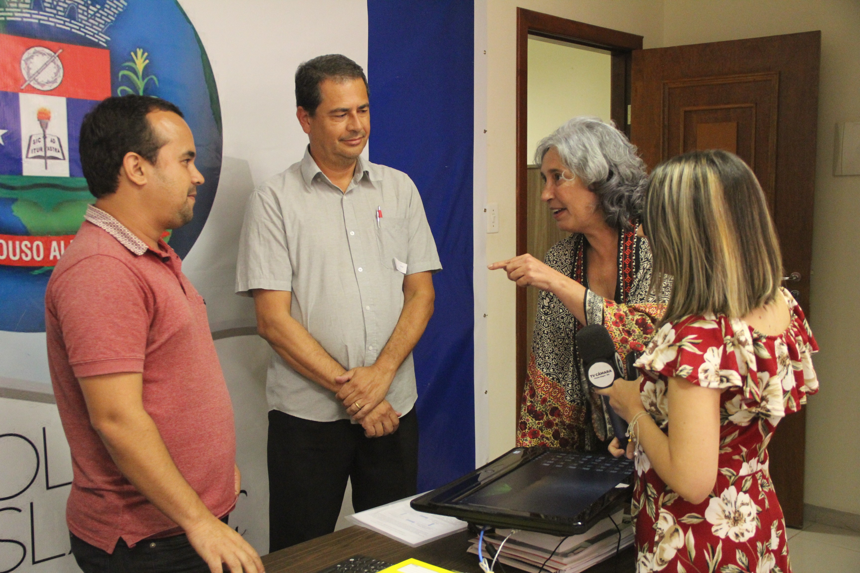 Imagem 3 da notícia: Parceria entre Escola do Legislativo e Escola de Inglês possibilita curso gratuito para estudantes
