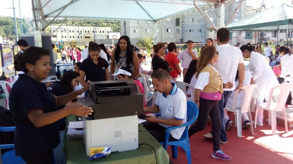 Imagem 1 da notícia: CAC atende centenas de pessoas no Colinas de Santa Bárbara