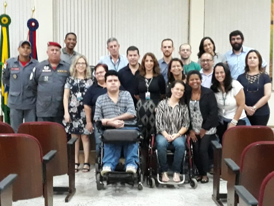 Imagem 3 da notícia: Servidores da Câmara participam de treinamento para prevenção de incêndio e primeiros socorros