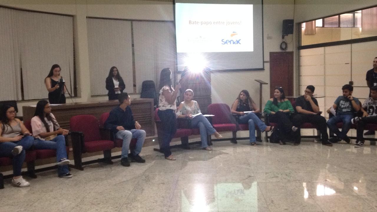 Imagem 5 da notícia: Carreira profissional e empreendedorismo foram temas da roda de conversa com alunos do programa jovem aprendiz do SENAC Minas e Vereadores Mirins e Jovens