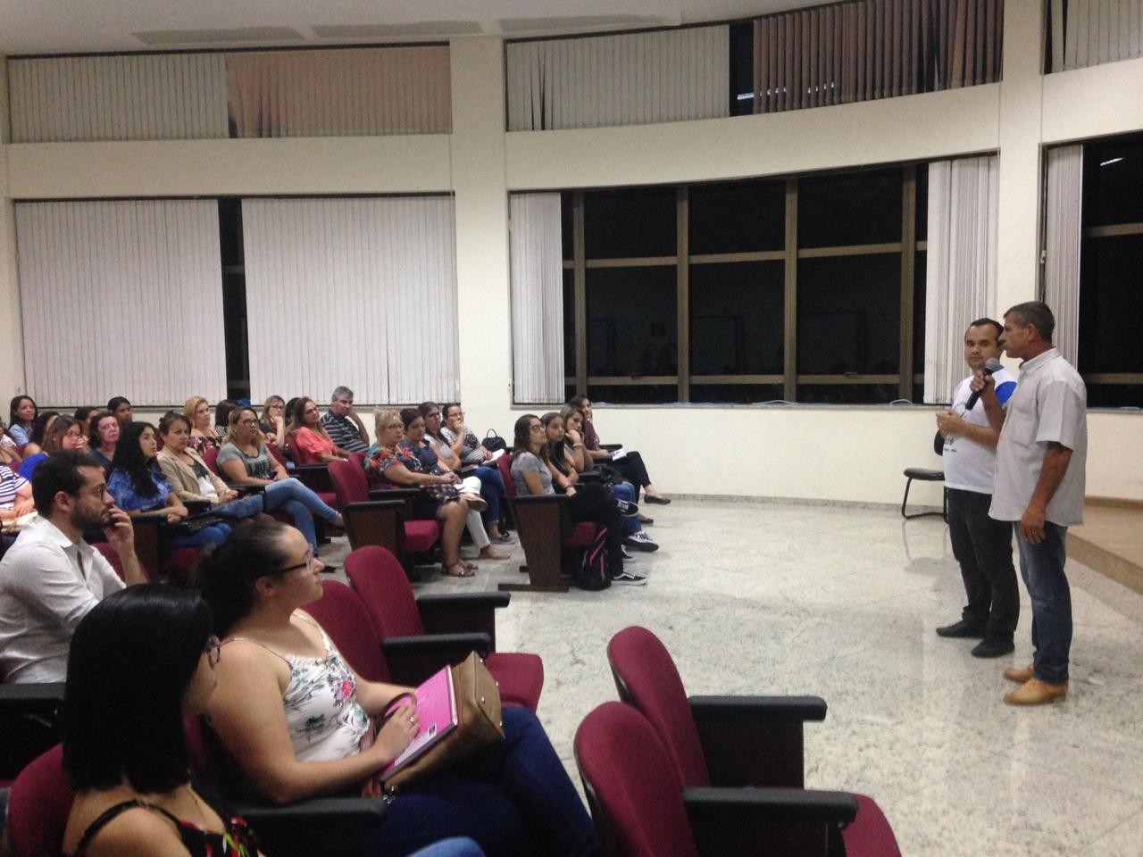 Imagem 2 da notícia: Escola do Legislativo inicia 9ª edição do curso de libras gratuito