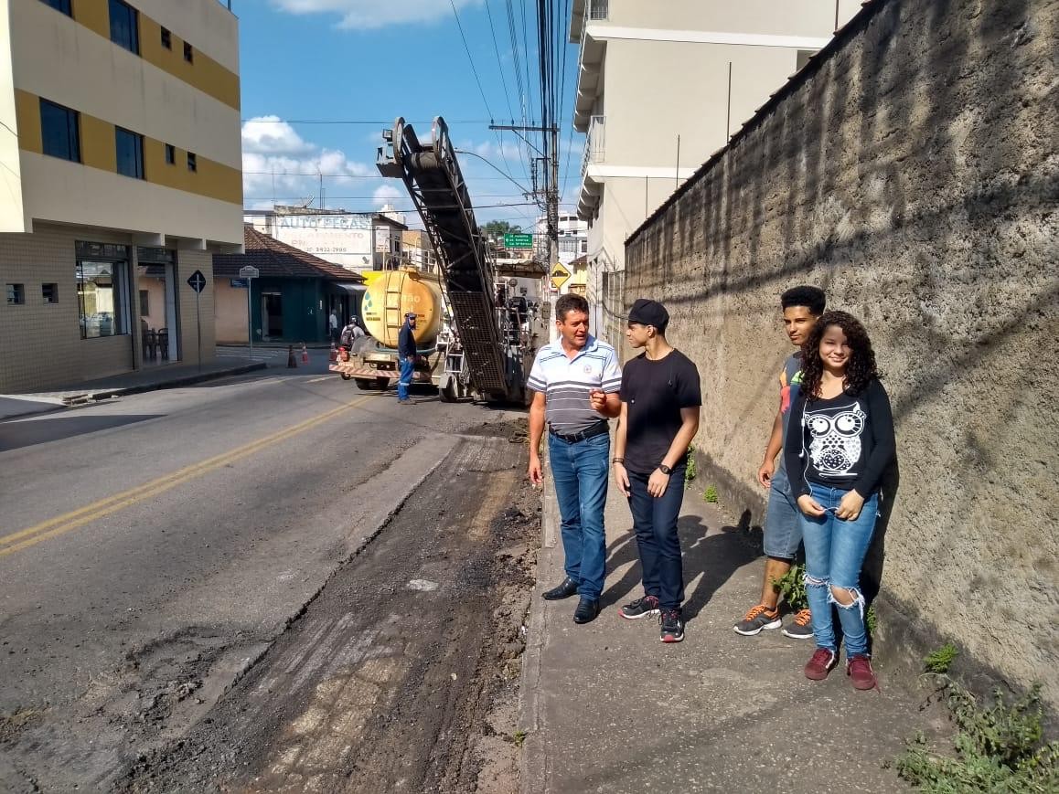 Imagem 5 da notícia: Vereadores recebem estudantes no "Autoridade por um dia"