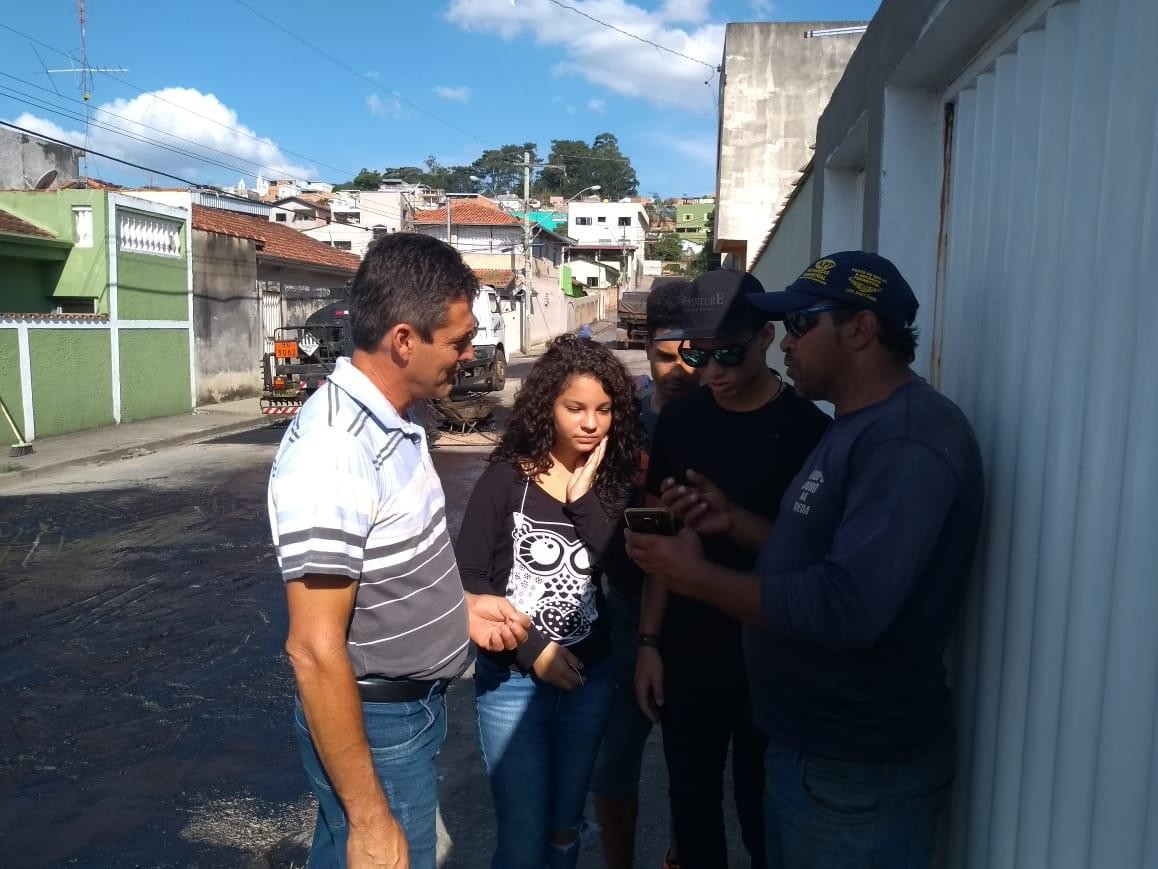 Imagem 4 da notícia: Vereadores recebem estudantes no "Autoridade por um dia"