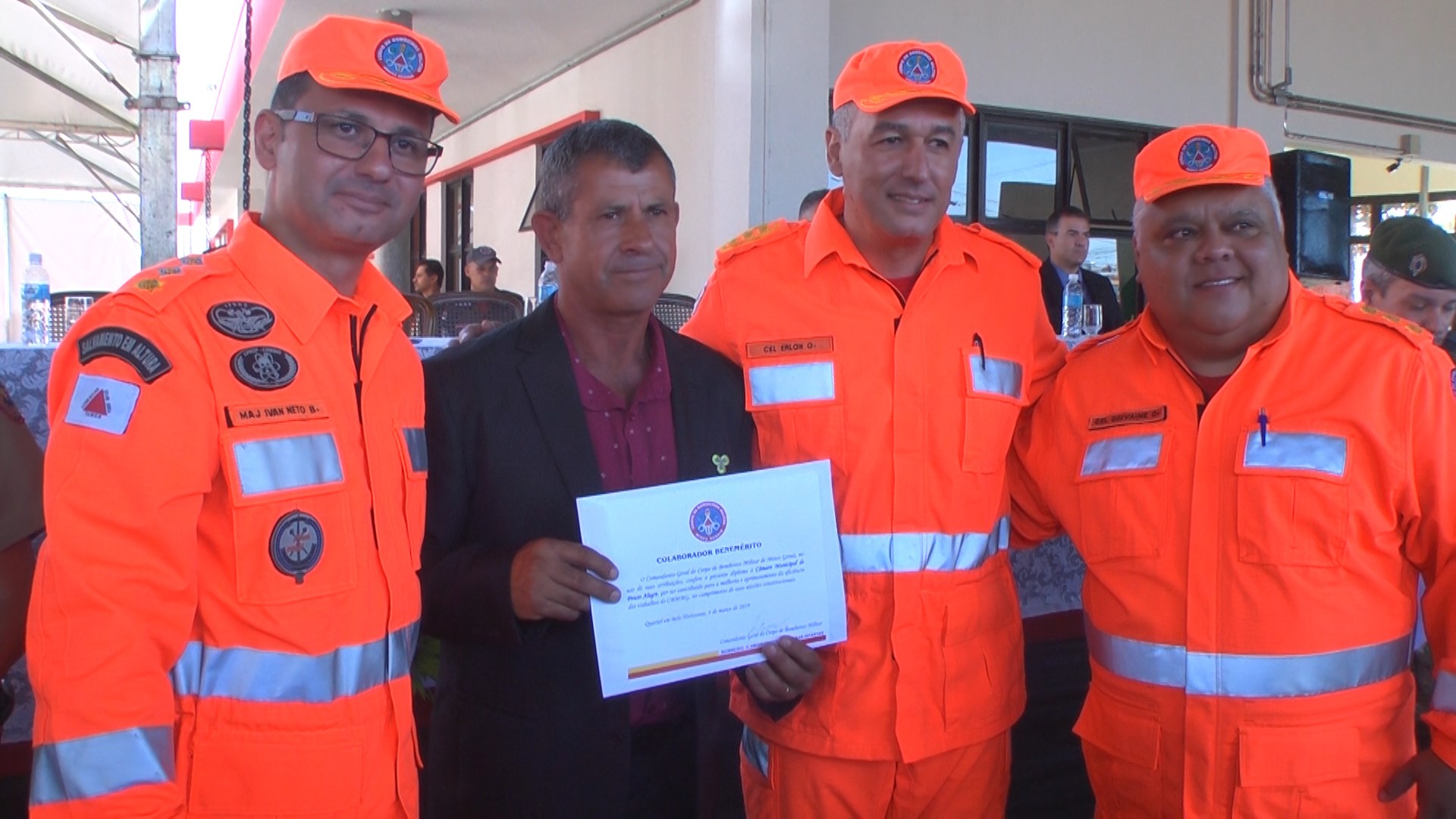 Imagem 5 da notícia: Vereadores participam de solenidade de elevação do Corpo de Bombeiros de Pouso Alegre à Companhia independente