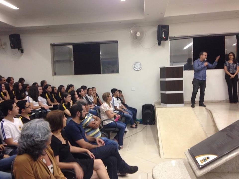 Imagem 2 da notícia: Escola do Legislativo de Pouso Alegre participa da Sessão de criação da Escola do Legislativo em Poço Fundo